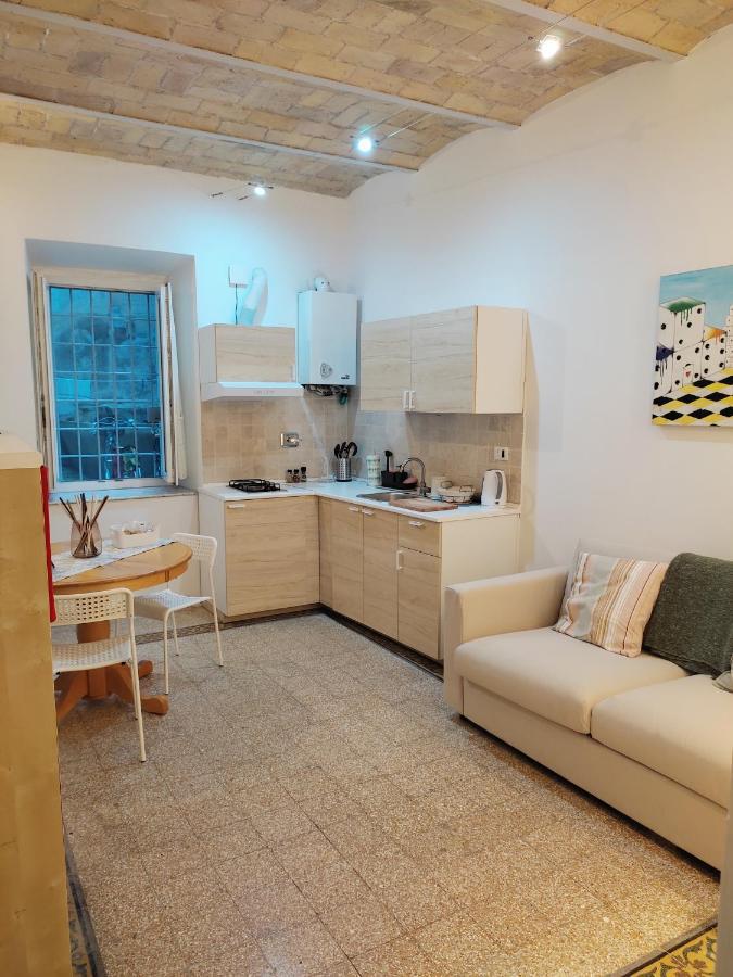 Grazioso Loft Vicino A San Giovanni E Metro C 罗马 外观 照片